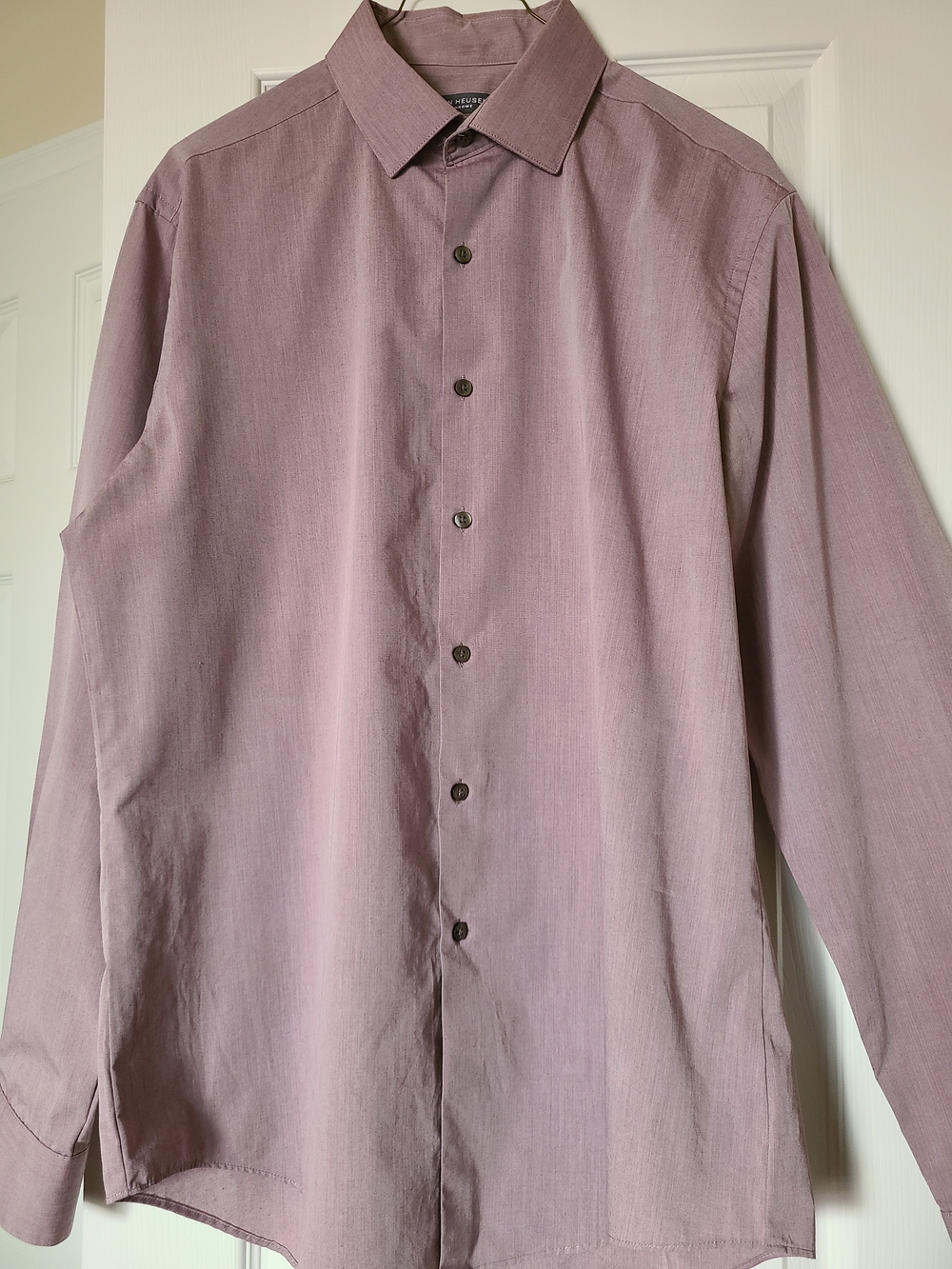 Van Heusen Chrome Slim Fit Wrinkle Free Dress Shirt L 16-16.5 34/35 Lavender